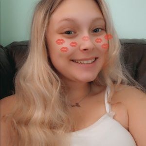 Meet your Posher, Bella